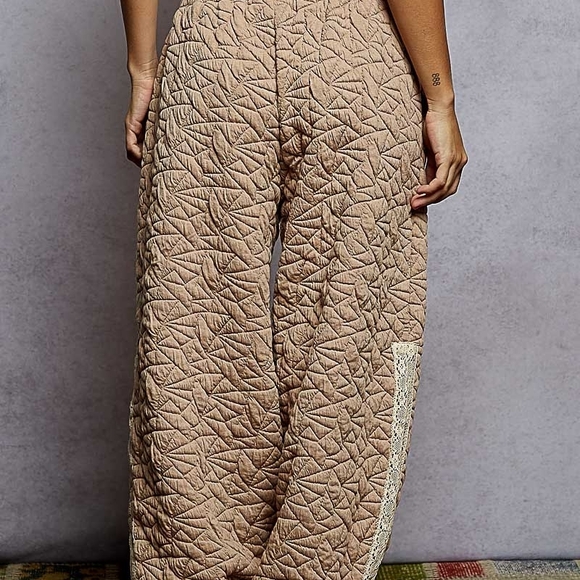 POL Quilted Tan Set - Picture 7 of 10